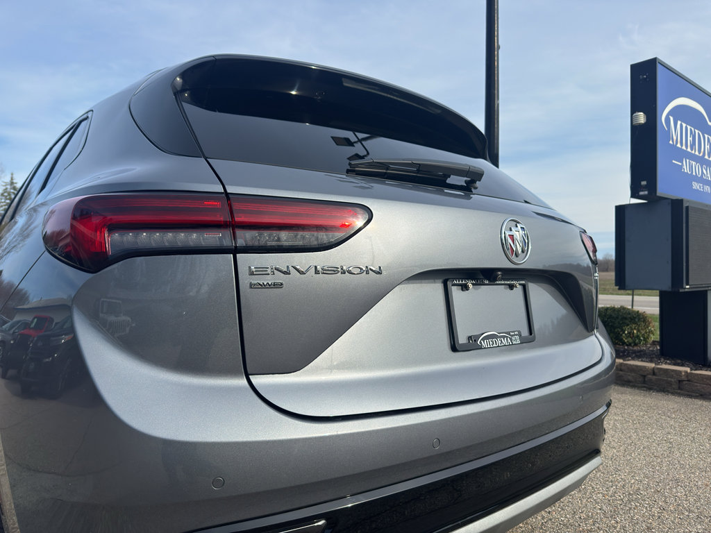 Used 2021 Buick Envision Essence w/ Technology Package I image 5