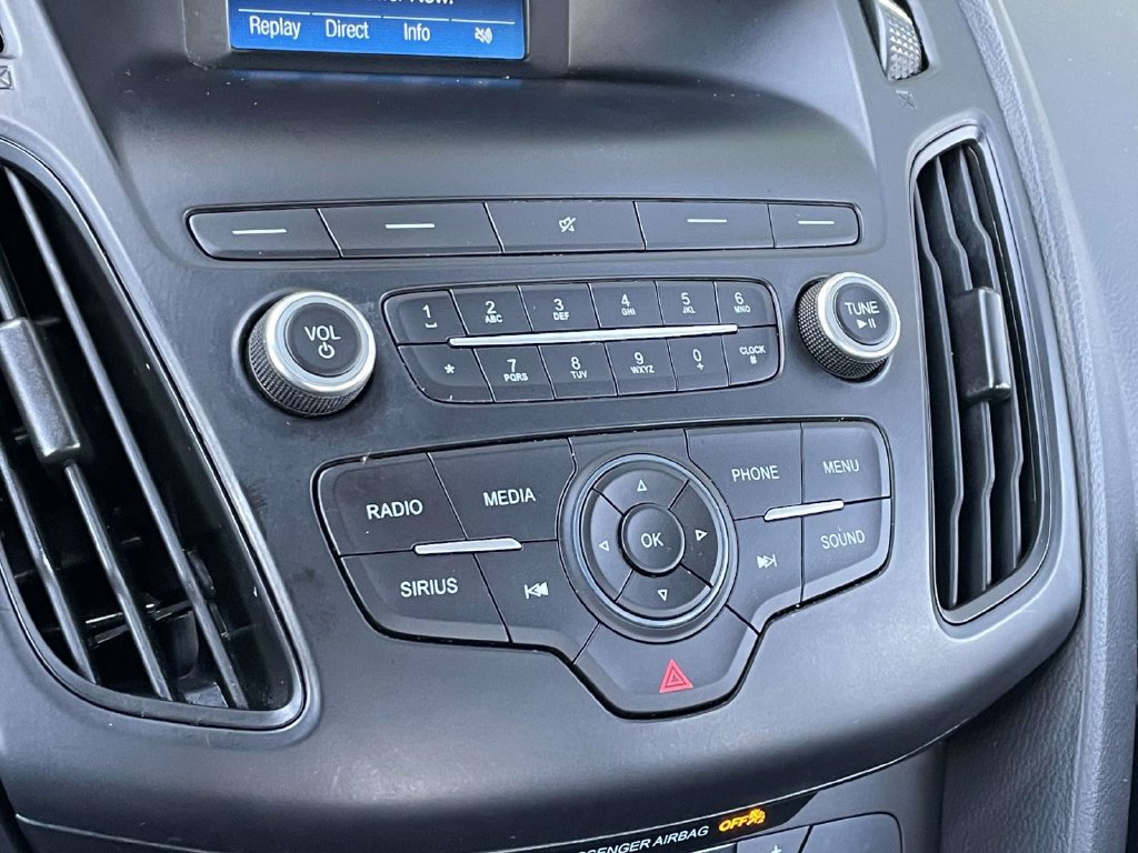 Used 2018 Ford Focus SE FWD image 26