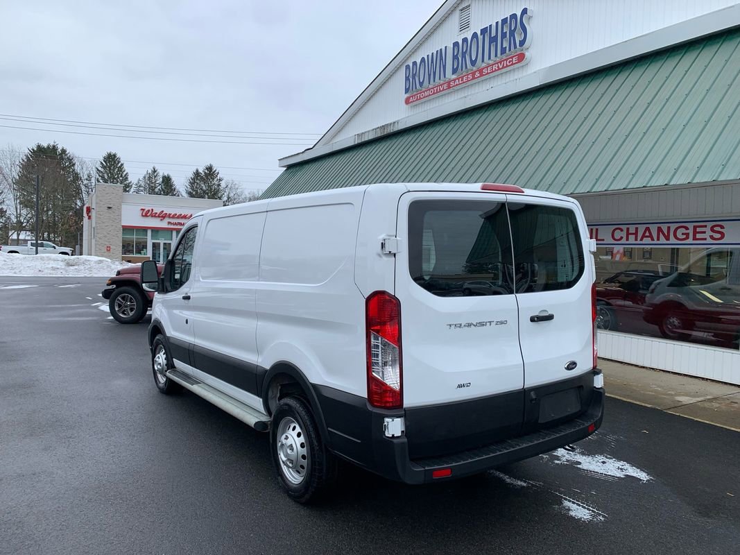 Used 2023 Ford Transit 250 Low Roof AWD w/ Exterior Upgrade Package image 4