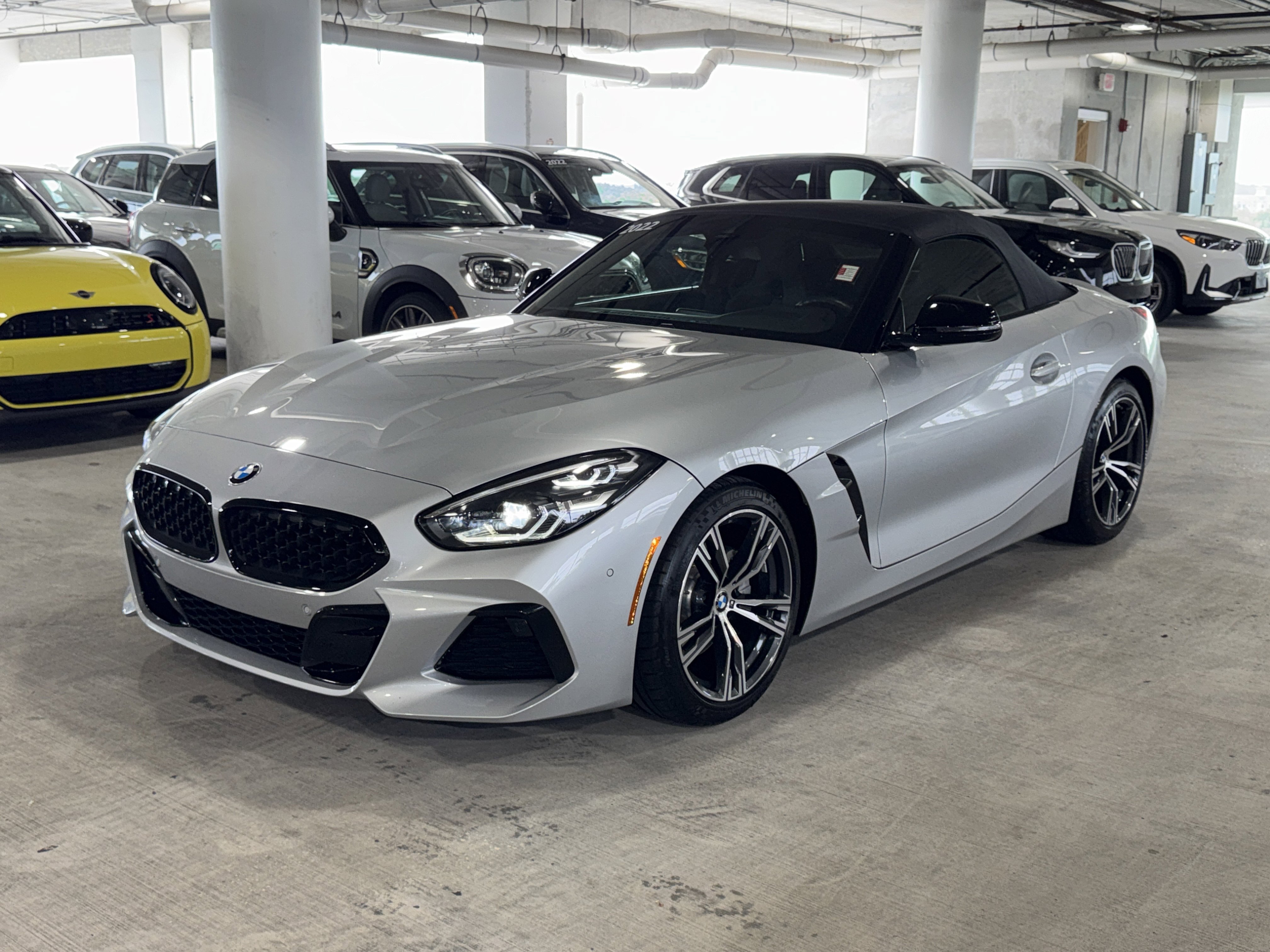 Used 2022 BMW Z4 sDrive30i w/ Premium Package 2 RWD image 4