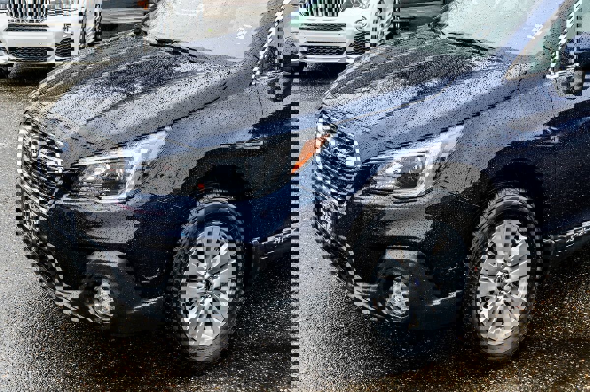 Used 2018 Subaru Outback 2.5i Premium image 14