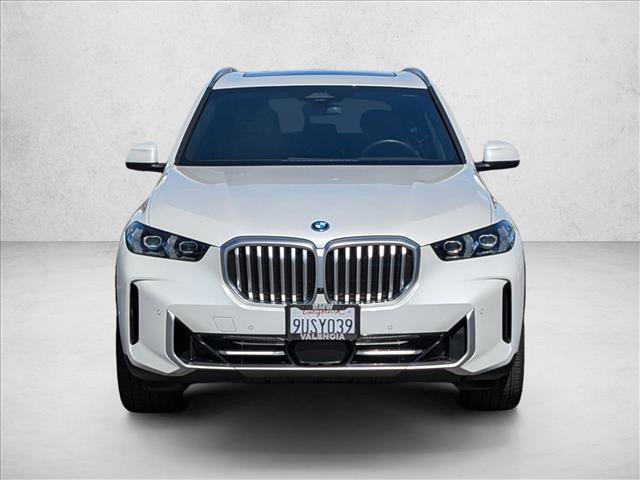 Used 2026 BMW X5 xDrive50e w/ Climate Comfort Package image 2