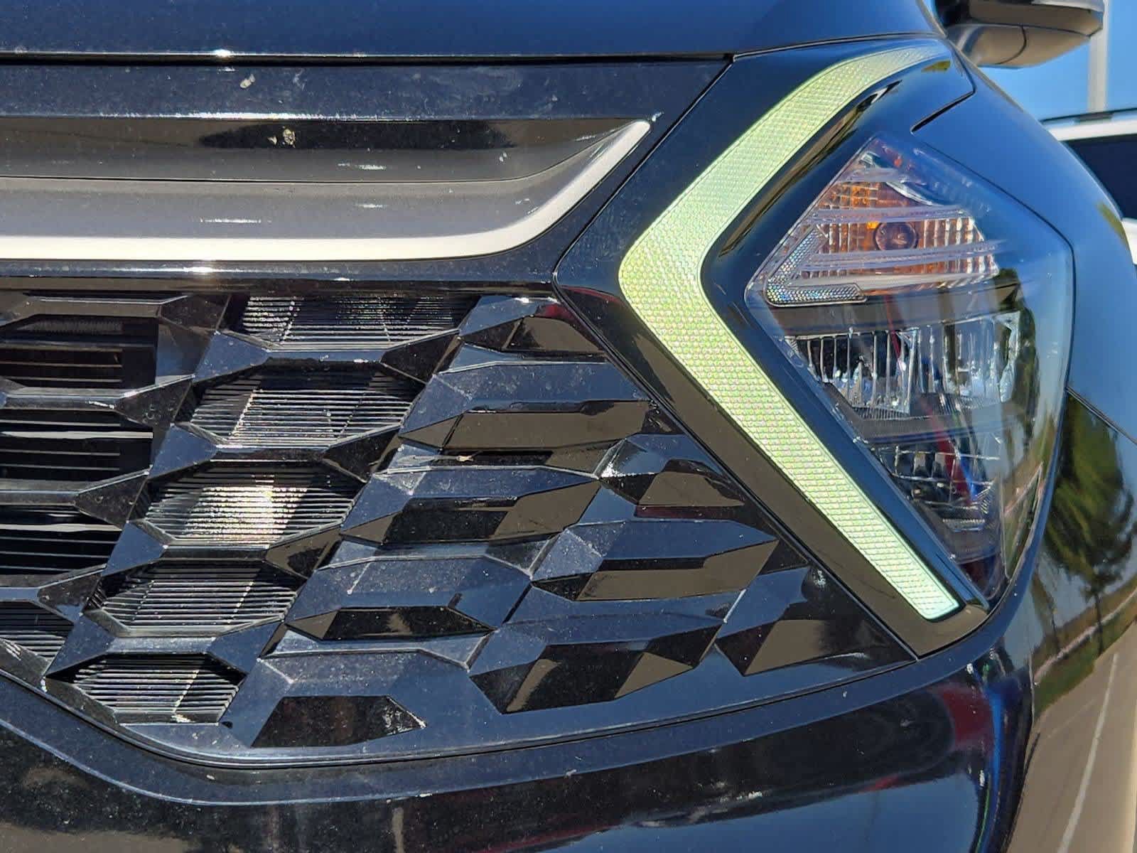 Certified 2023 Kia Sportage EX FWD image 10