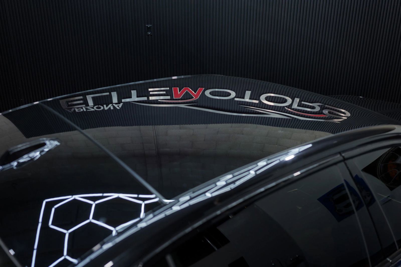 Used 2023 BMW 740i w/ Parking Assistance Package image 10