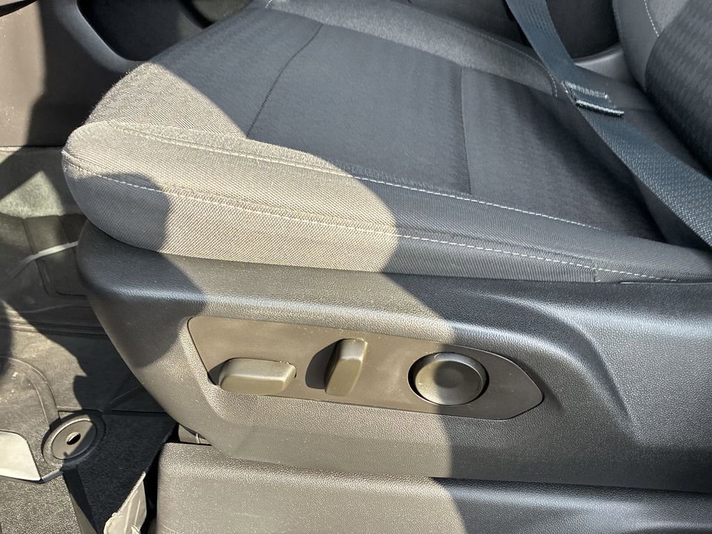 Used 2022 Chevrolet Silverado 1500 LT Trail Boss w/ Convenience Package II image 12