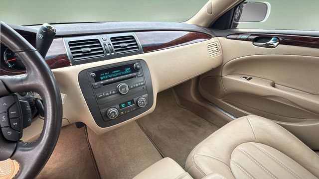 Used 2011 Buick Lucerne CXL FWD image 24