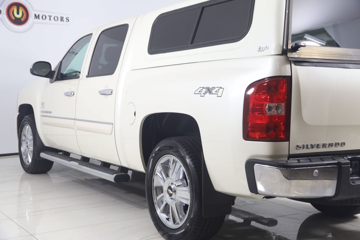 Used 2012 Chevrolet Silverado 1500 LTZ w/ LTZ White Diamond Edition AWD/4WD image 20