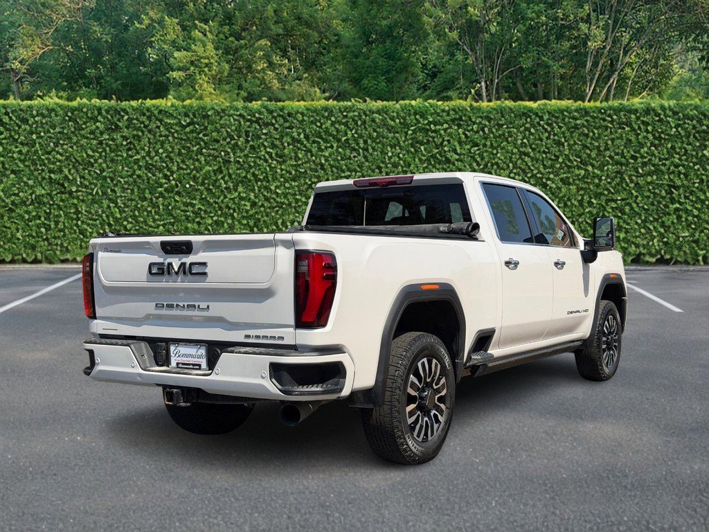Used 2024 GMC Sierra 2500 Denali Ultimate image 3
