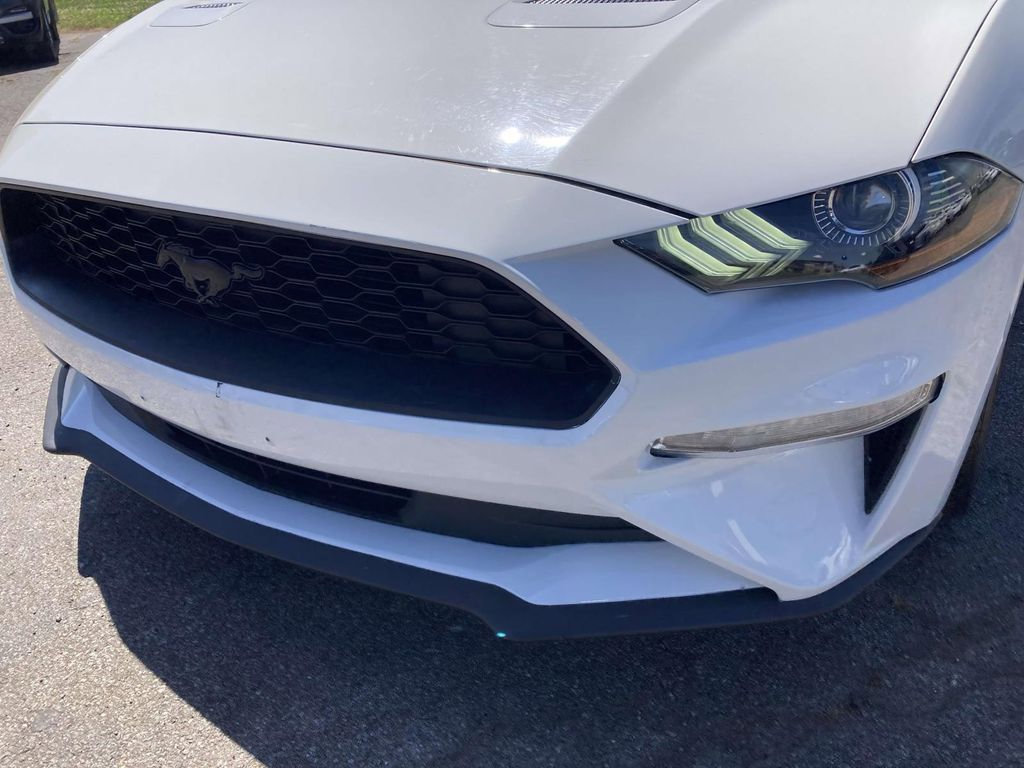 Used 2020 Ford Mustang Coupe w/ Black Accent Package RWD image 9