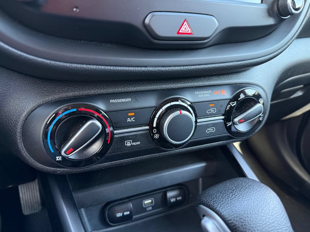 Used 2024 Kia Soul LX w/ Option Group 015 FWD image 26