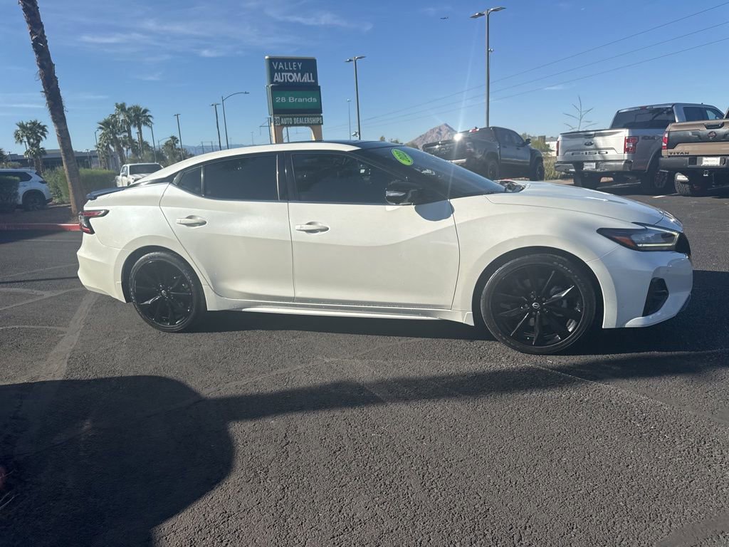 Used 2023 Nissan Maxima SR w/ Sport Mat Group FWD image 7