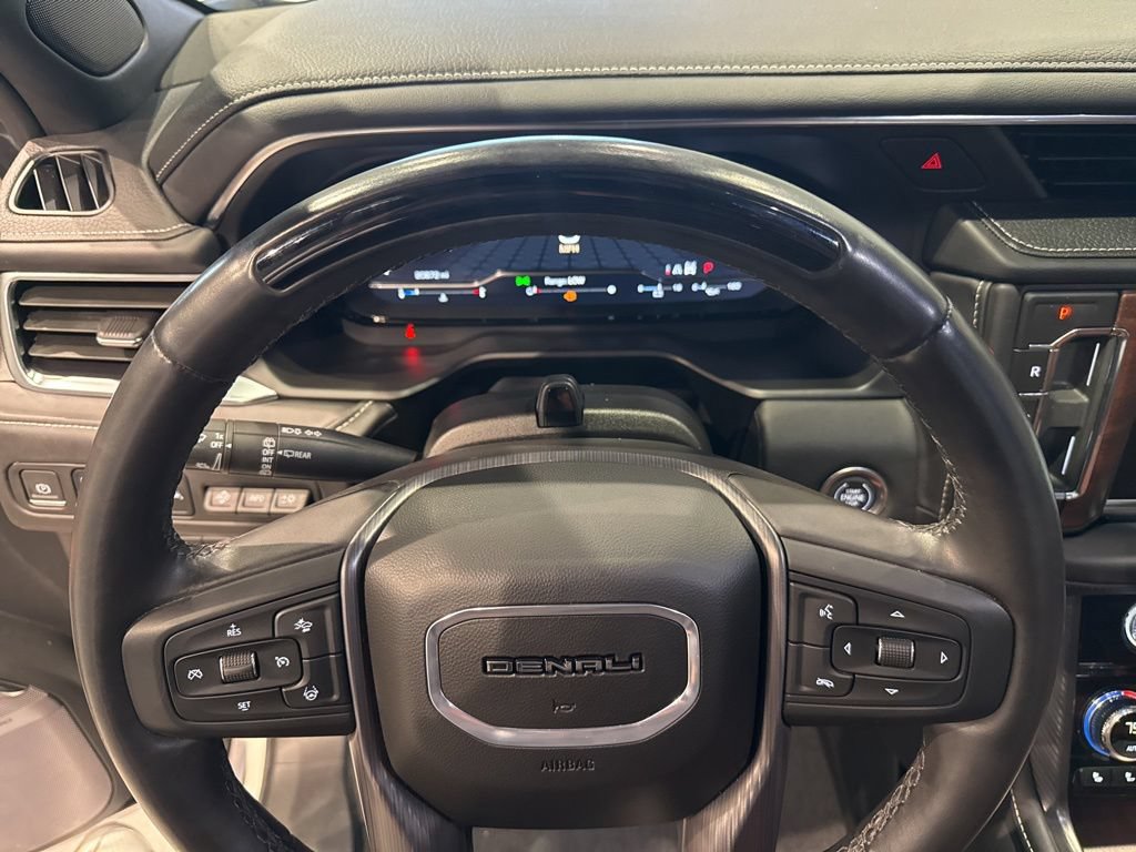 Used 2024 GMC Yukon Denali Ultimate AWD/4WD image 31