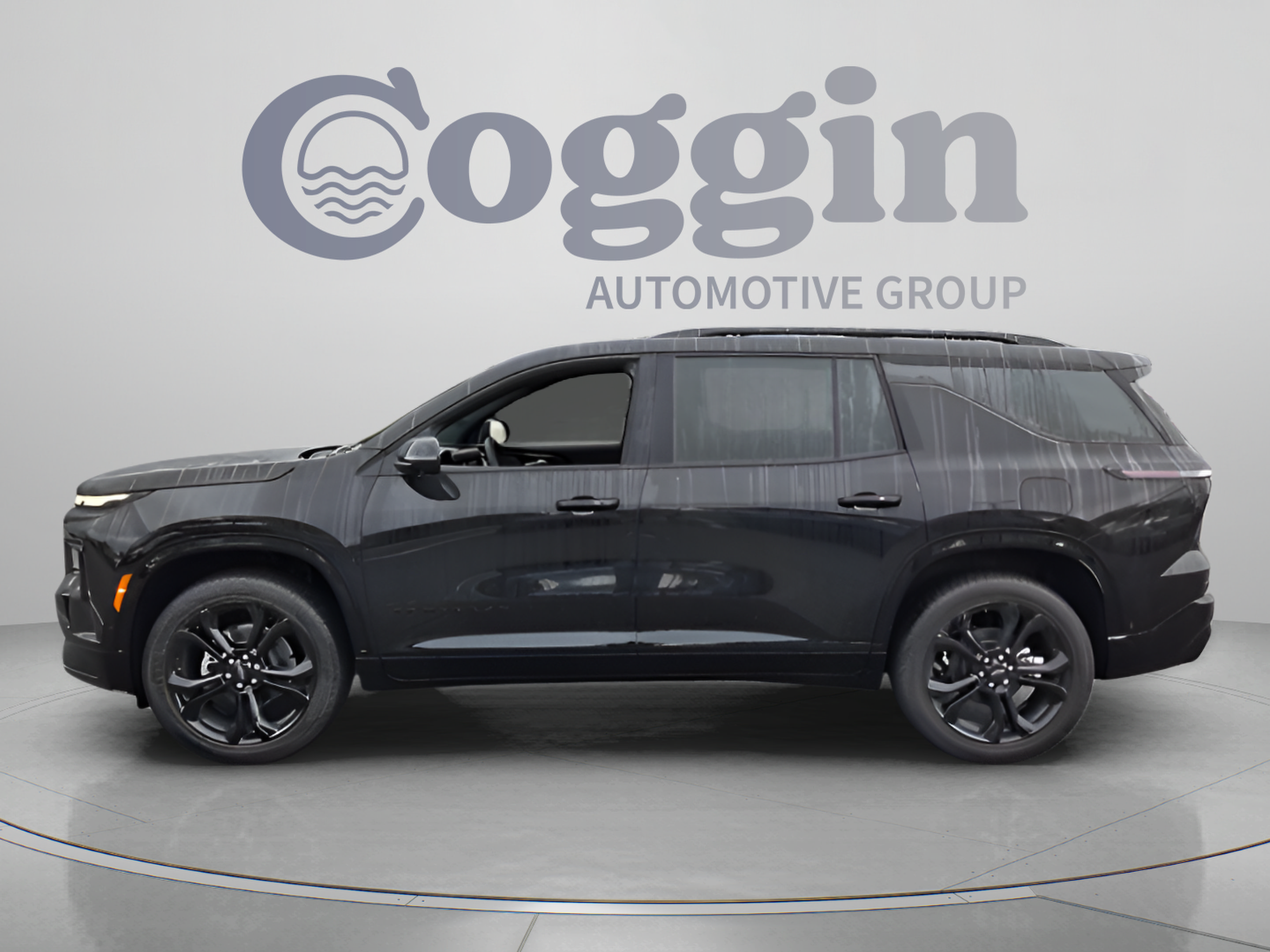 New 2027 Chevrolet Traverse RS w/ LPO, Floor Liner Package FWD image 2