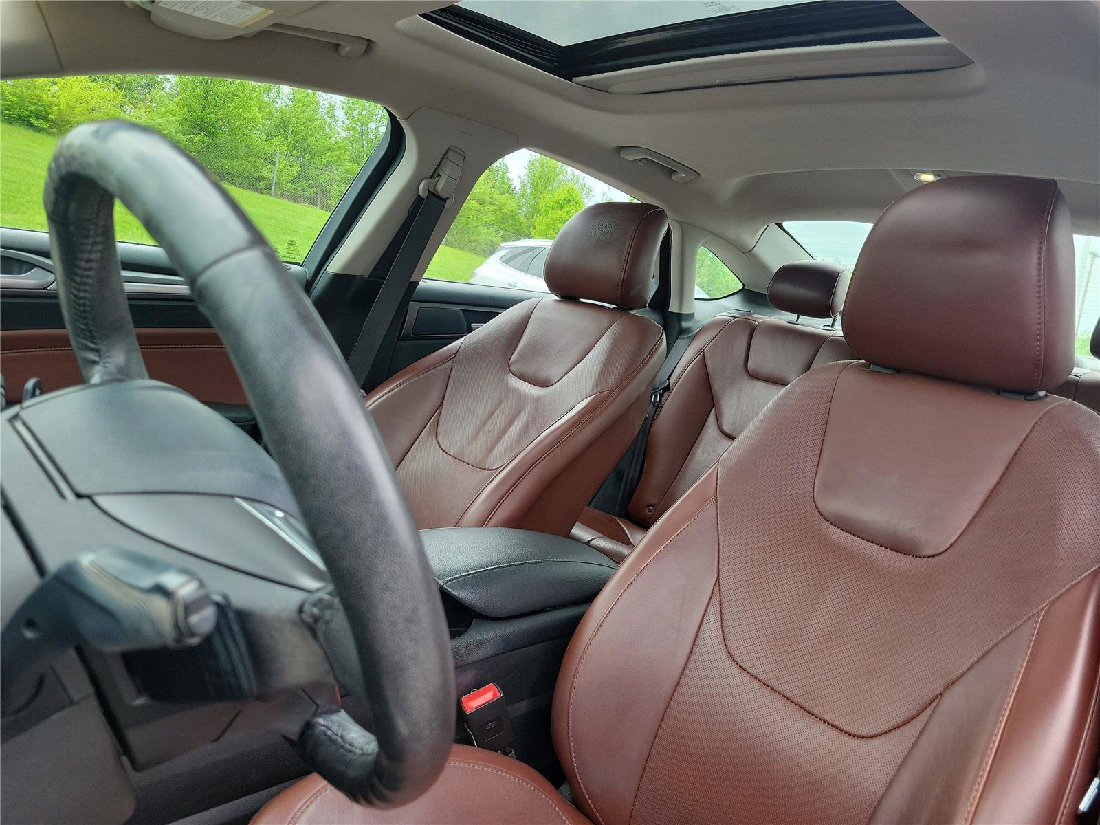 Used 2016 Ford Fusion Titanium image 17