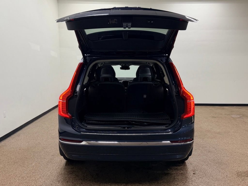 Used 2025 Volvo XC90 B6 Plus w/ Protection Package AWD/4WD image 5