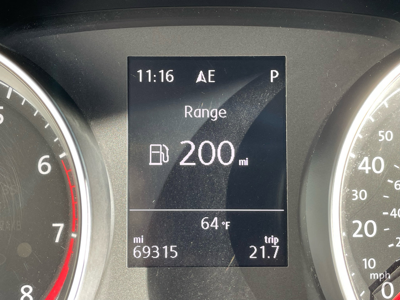 Used 2015 Volkswagen Golf S image 27