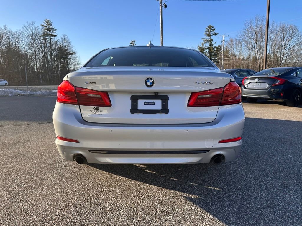 Used 2020 BMW 530i xDrive w/ Premium Package image 3