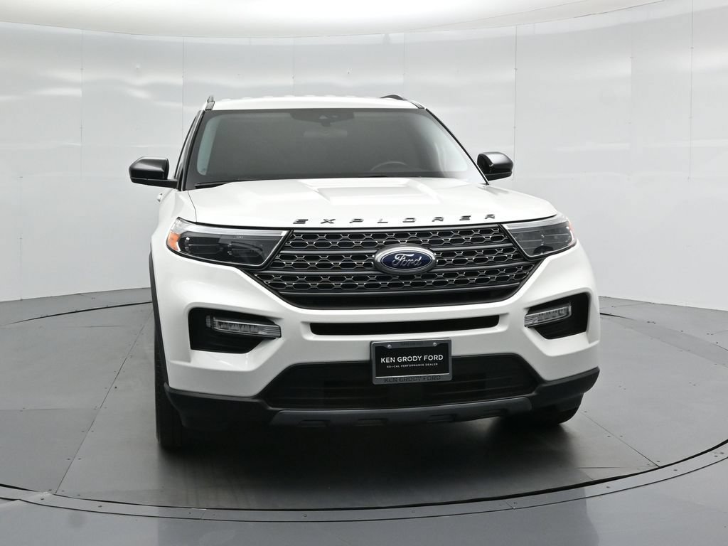 Certified 2023 Ford Explorer XLT w/ Equipment Group 202A RWD image 56
