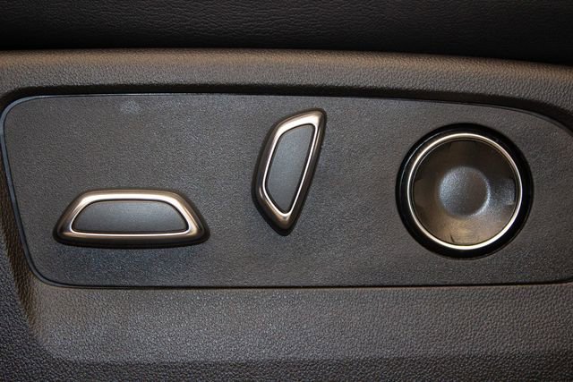 Certified 2025 Cadillac Escalade Premium Luxury w/ Touring Package image 24