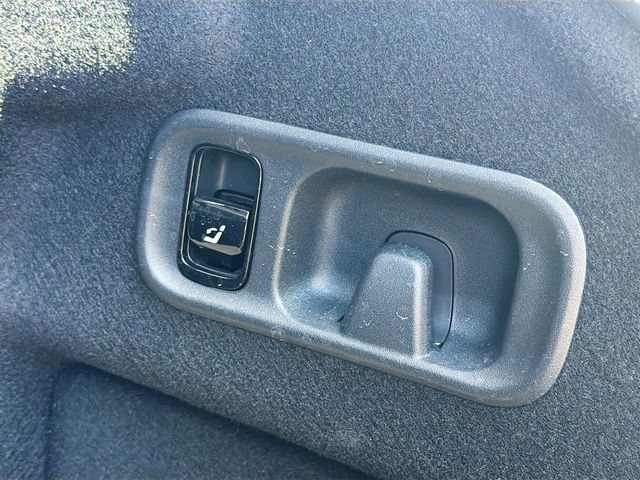 Used 2025 Mercedes-Benz C 300 4MATIC Sedan image 13