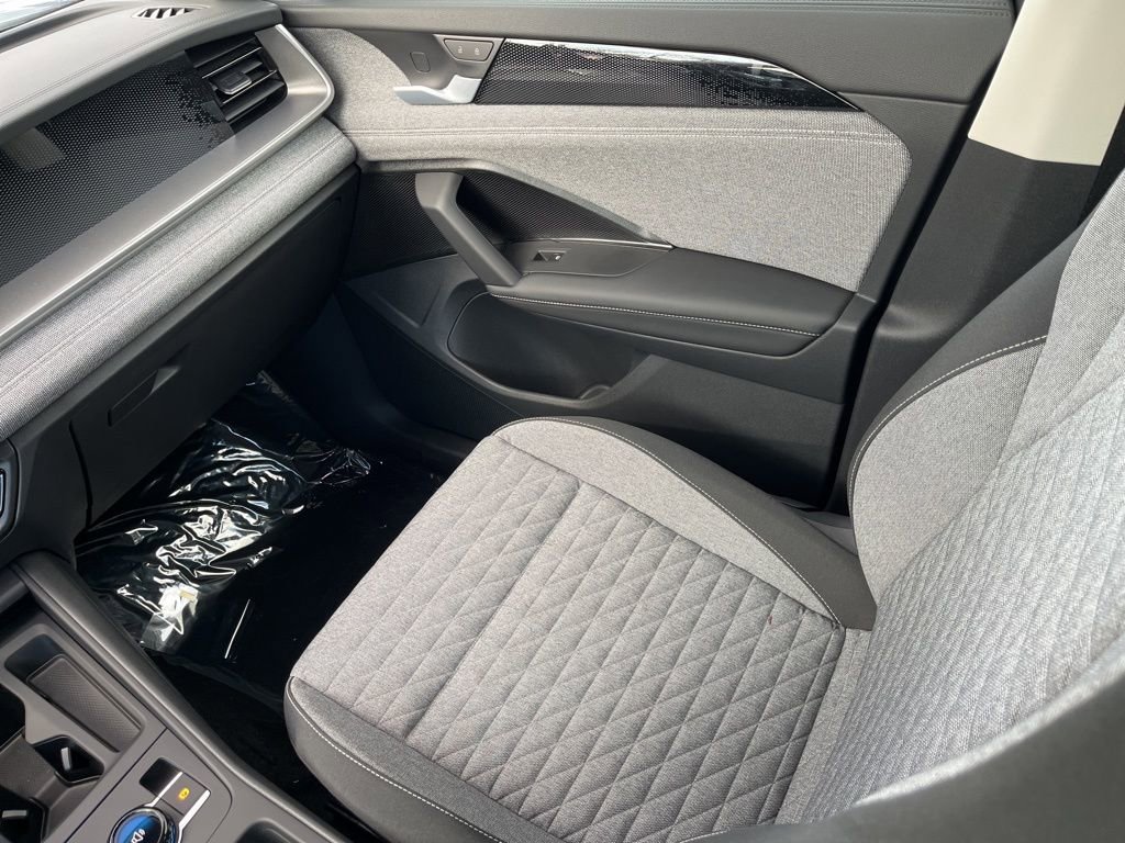 New 2026 Volkswagen Tiguan S FWD image 26