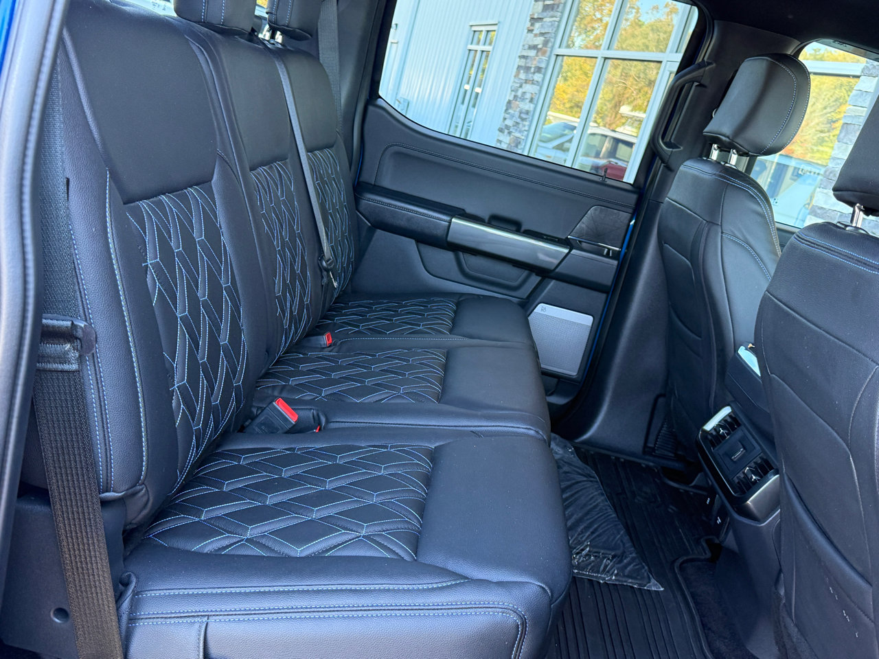 Used 2022 Ford F150 XLT w/ Equipment Group 302A High image 20