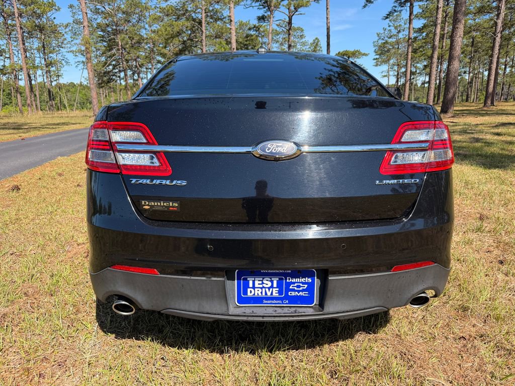 Used 2019 Ford Taurus Limited FWD image 4