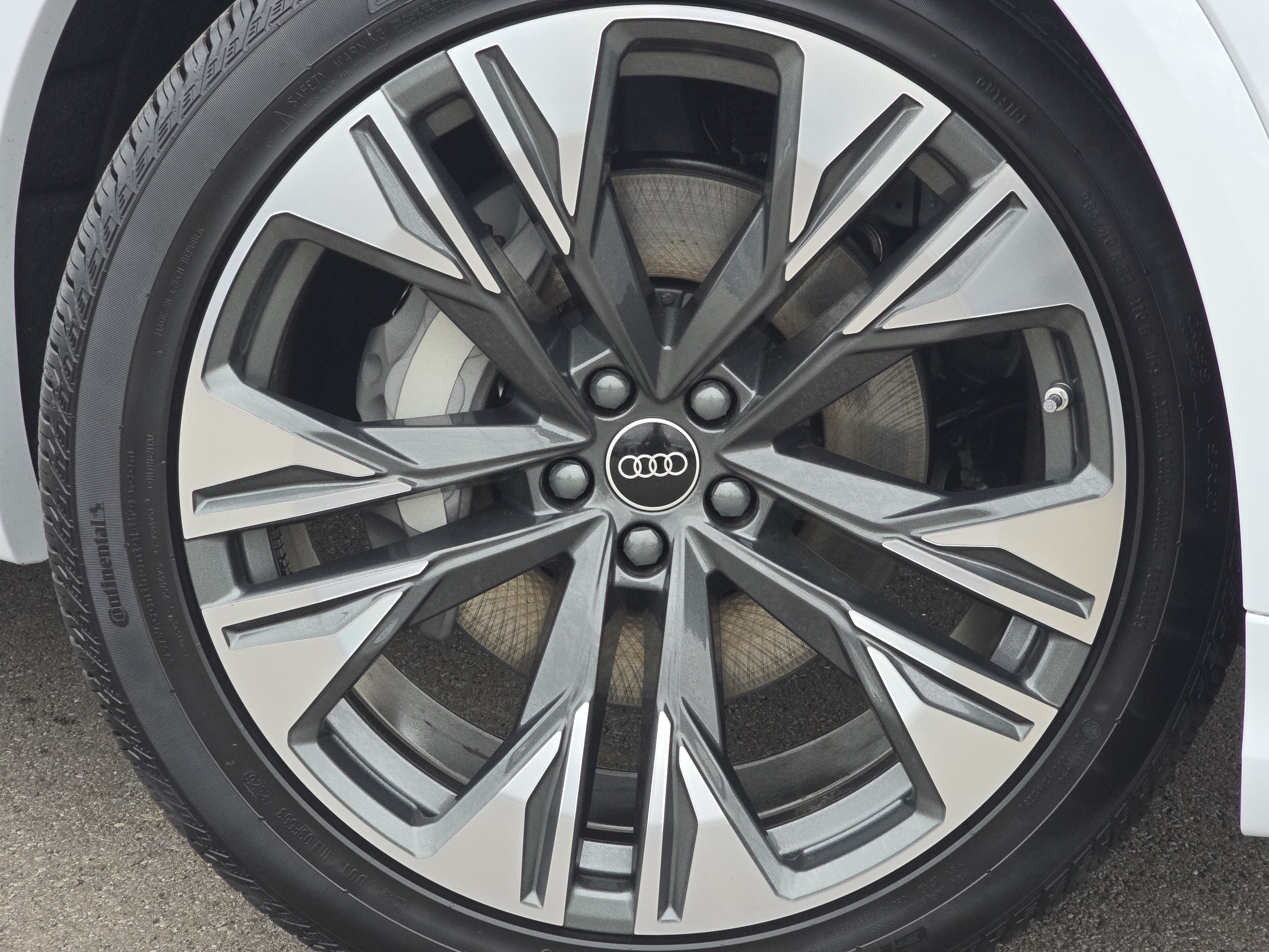 New 2027 Audi Q8 Premium Plus AWD/4WD image 15
