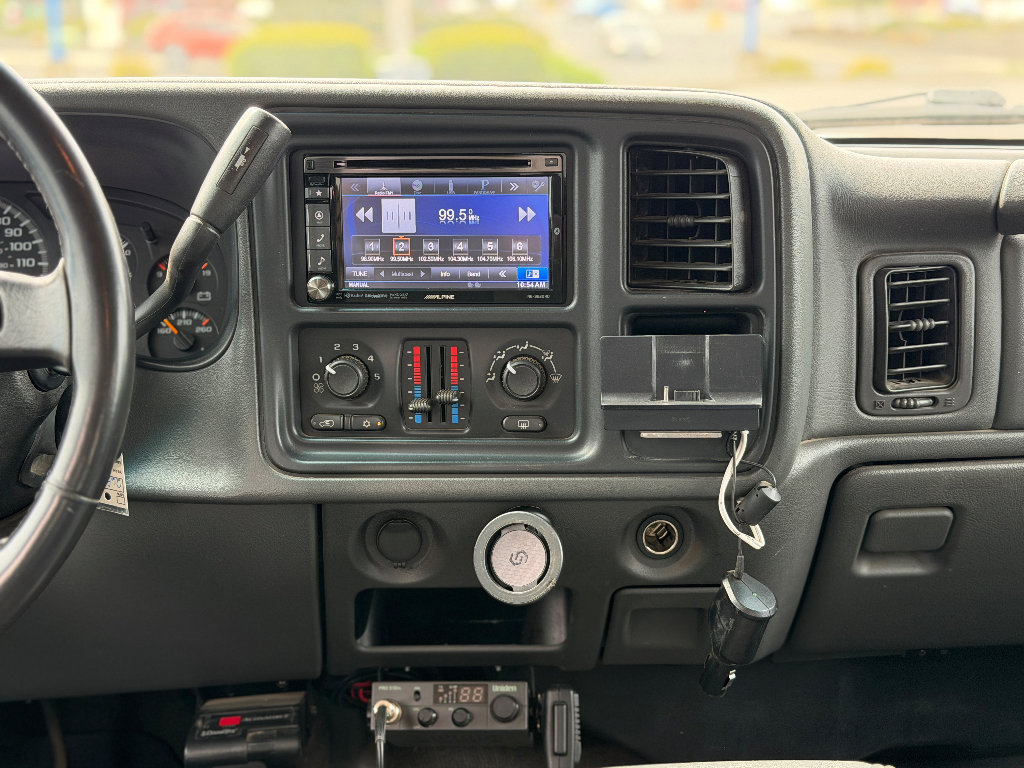 Used 2005 Chevrolet Silverado 1500 LS w/ Skid Plate Package AWD/4WD image 9