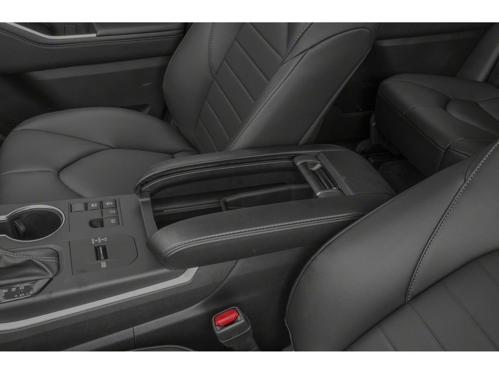 New 2026 Toyota Highlander XLE image 9