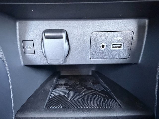 New 2025 Nissan Versa SV image 16