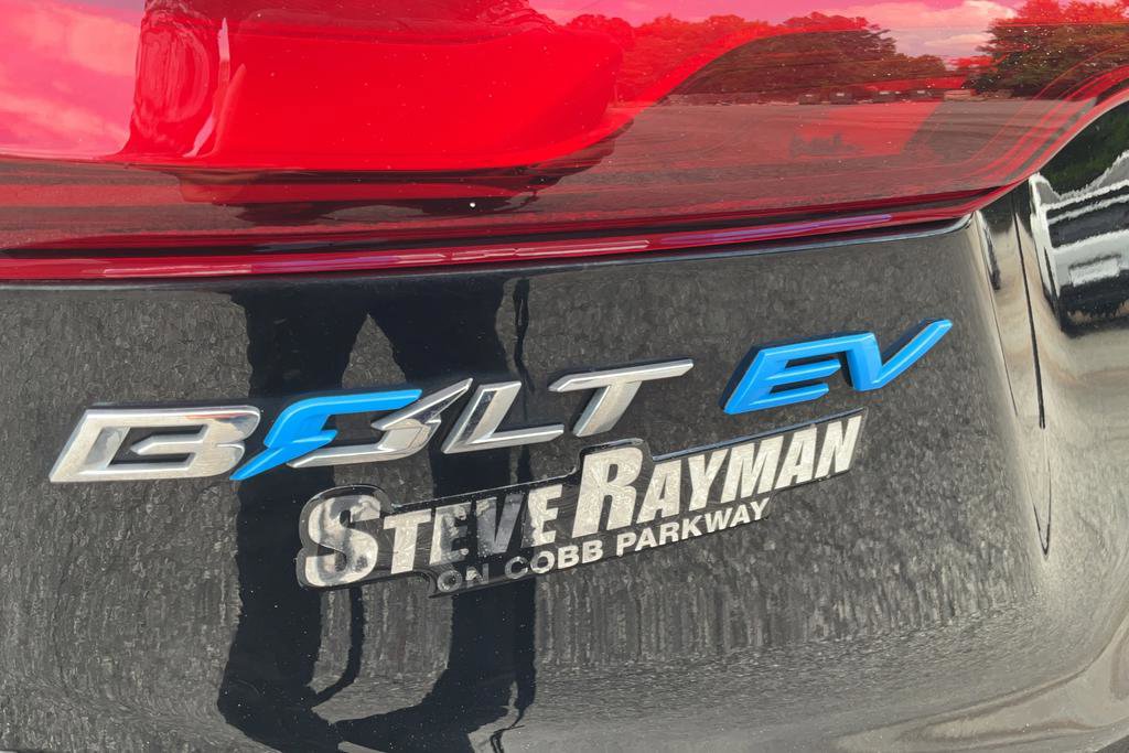 Used 2020 Chevrolet Bolt LT FWD image 28