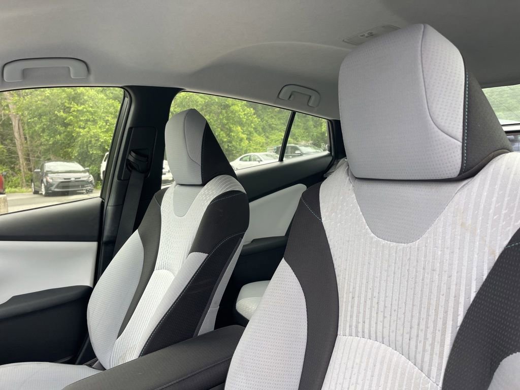 Used 2017 Toyota Prius Three FWD image 9