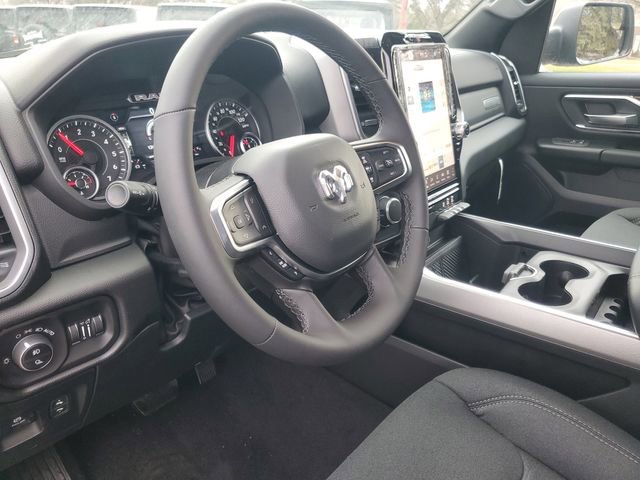 New 2026 RAM 1500 4x4 Crew Cab image 15