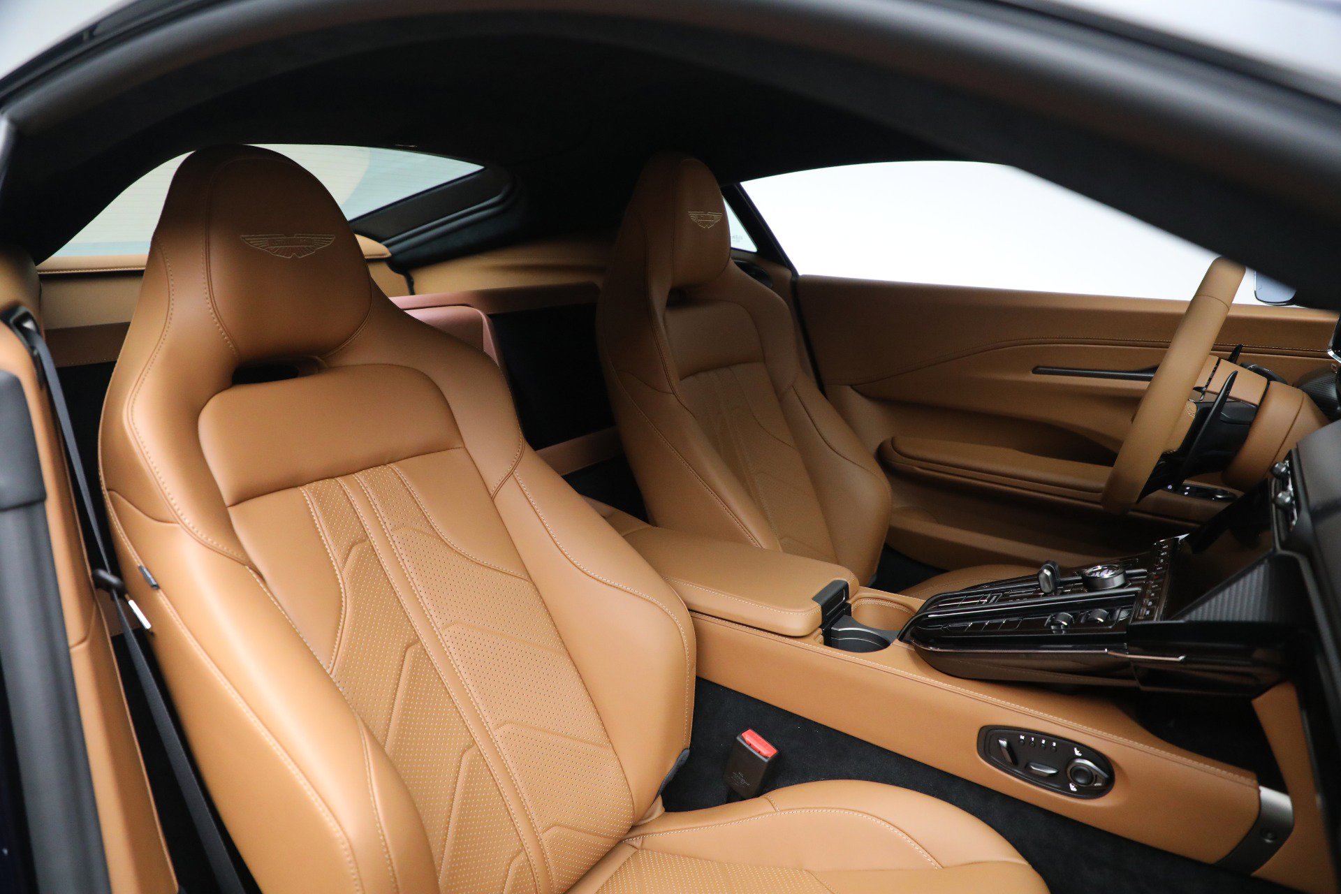 New 2026 Aston Martin V8 Vantage Coupe image 20