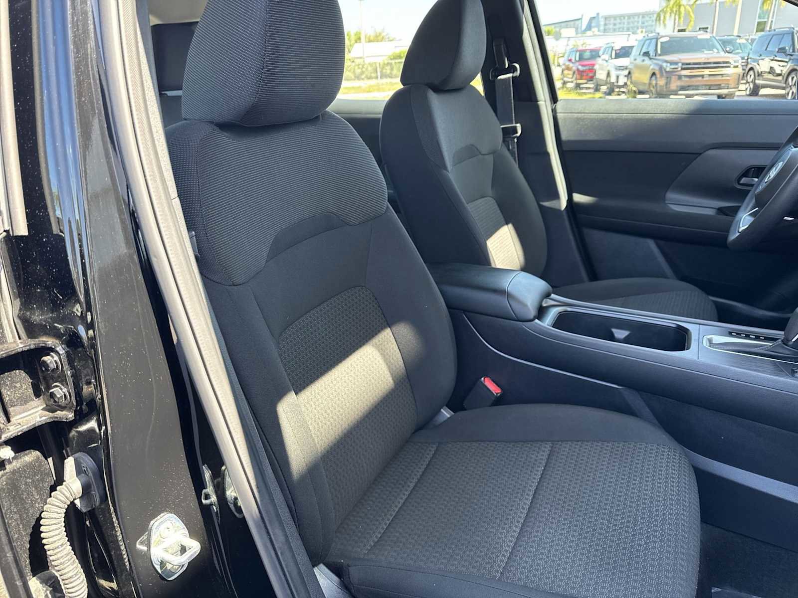 Used 2025 Nissan Kicks S image 19