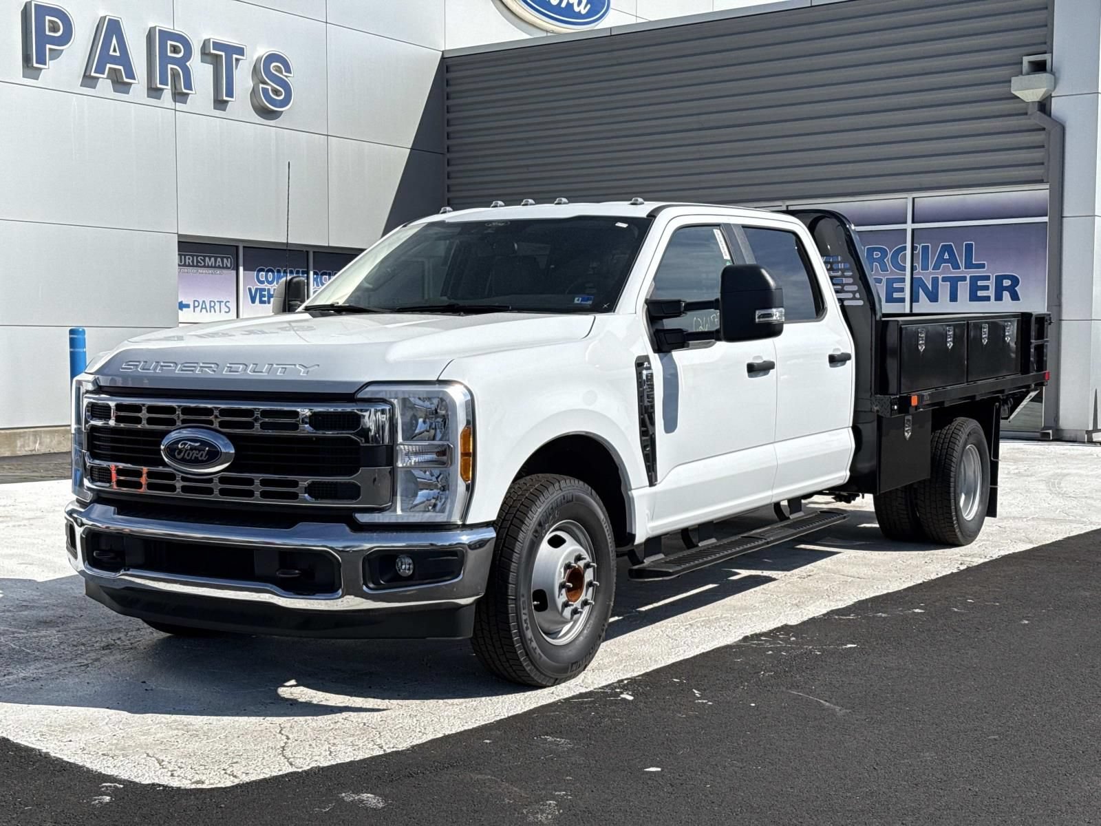 New 2026 Ford F350 XL w/ XL Chrome Package RWD image 7