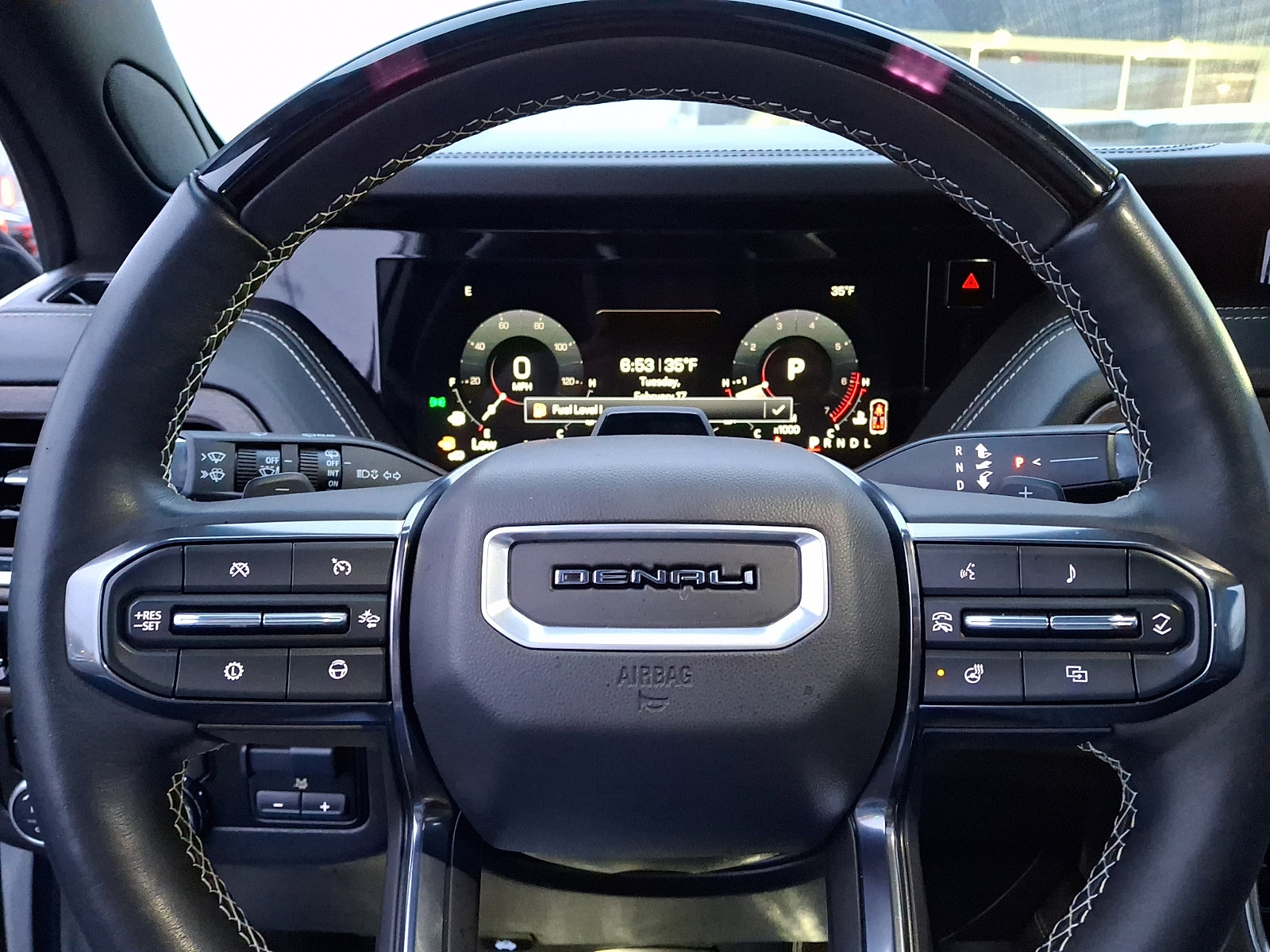 Certified 2025 GMC Yukon XL Denali Ultimate w/ LPO, Illumination Package image 25