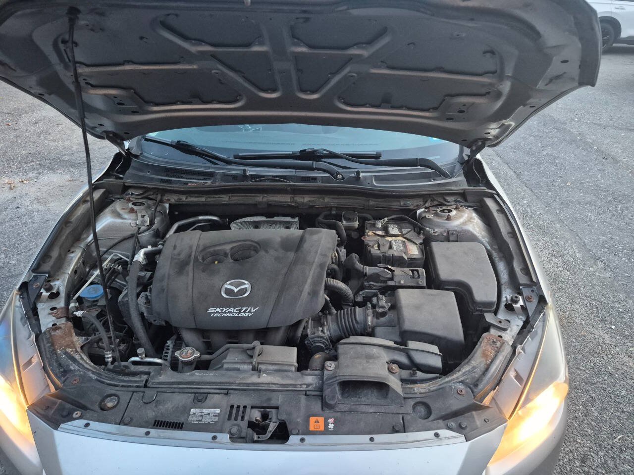 Used 2017 MAZDA MAZDA3 Sport w/ Preferred Equipment Package FWD image 23
