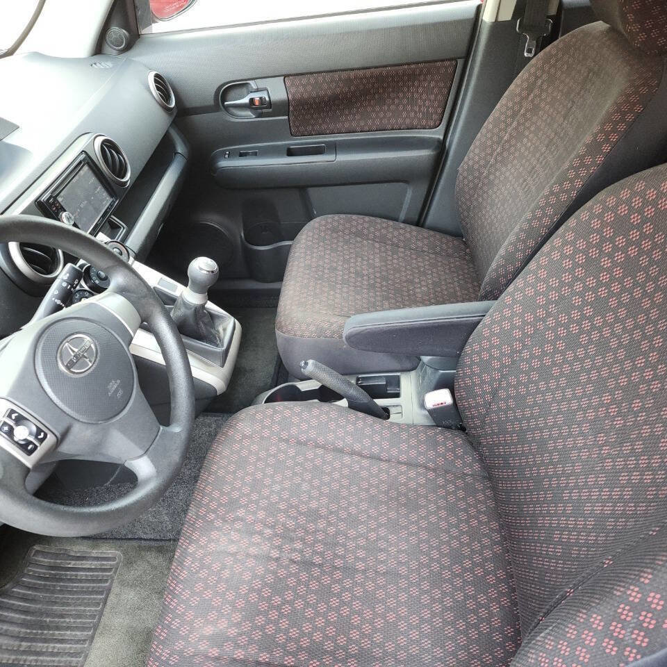 Used 2009 Scion xB image 13
