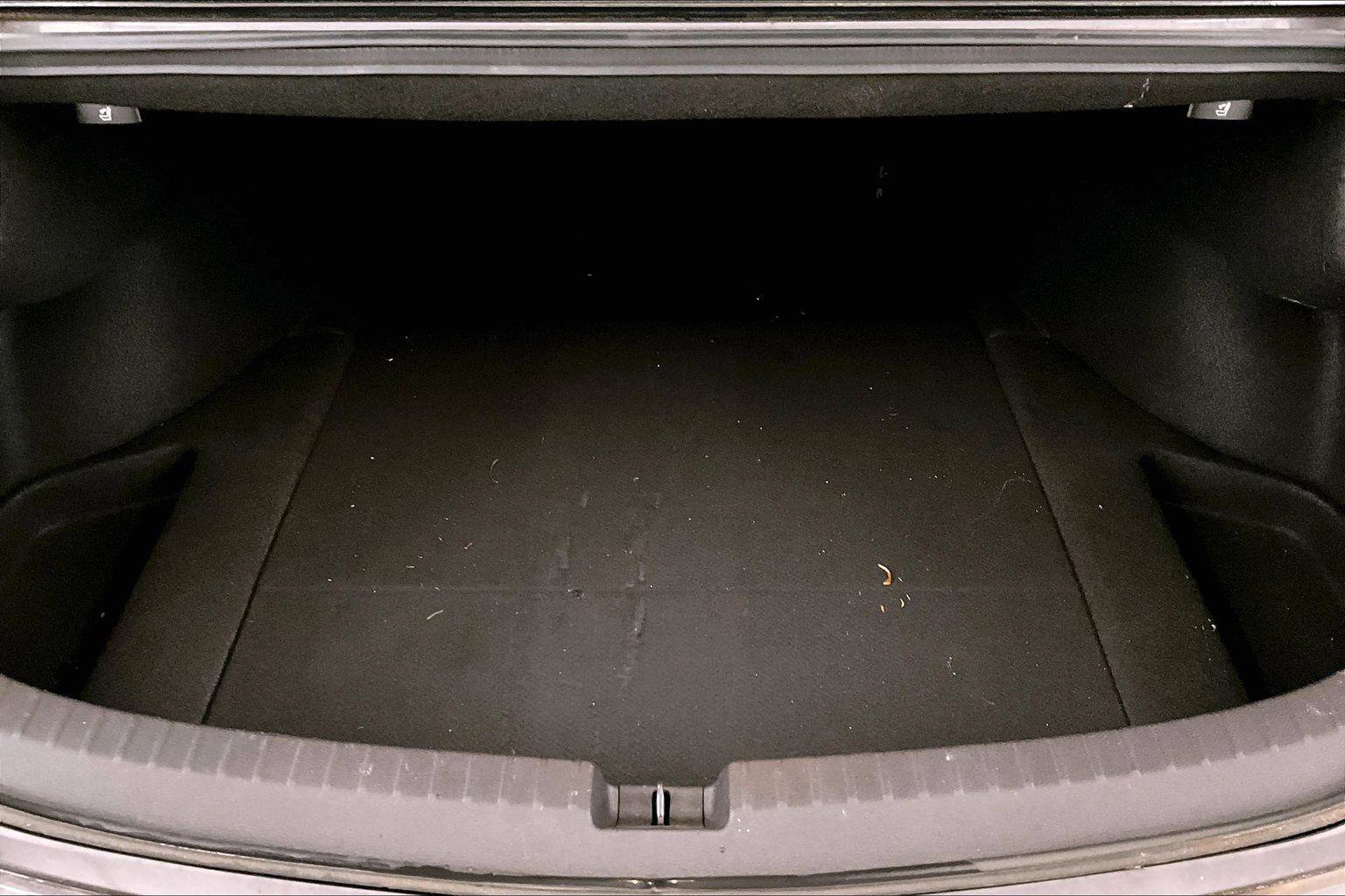 Used 2017 Acura TLX w/ Technology Package image 33