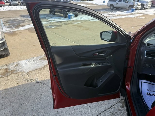 Used 2024 Chevrolet Equinox LT image 13