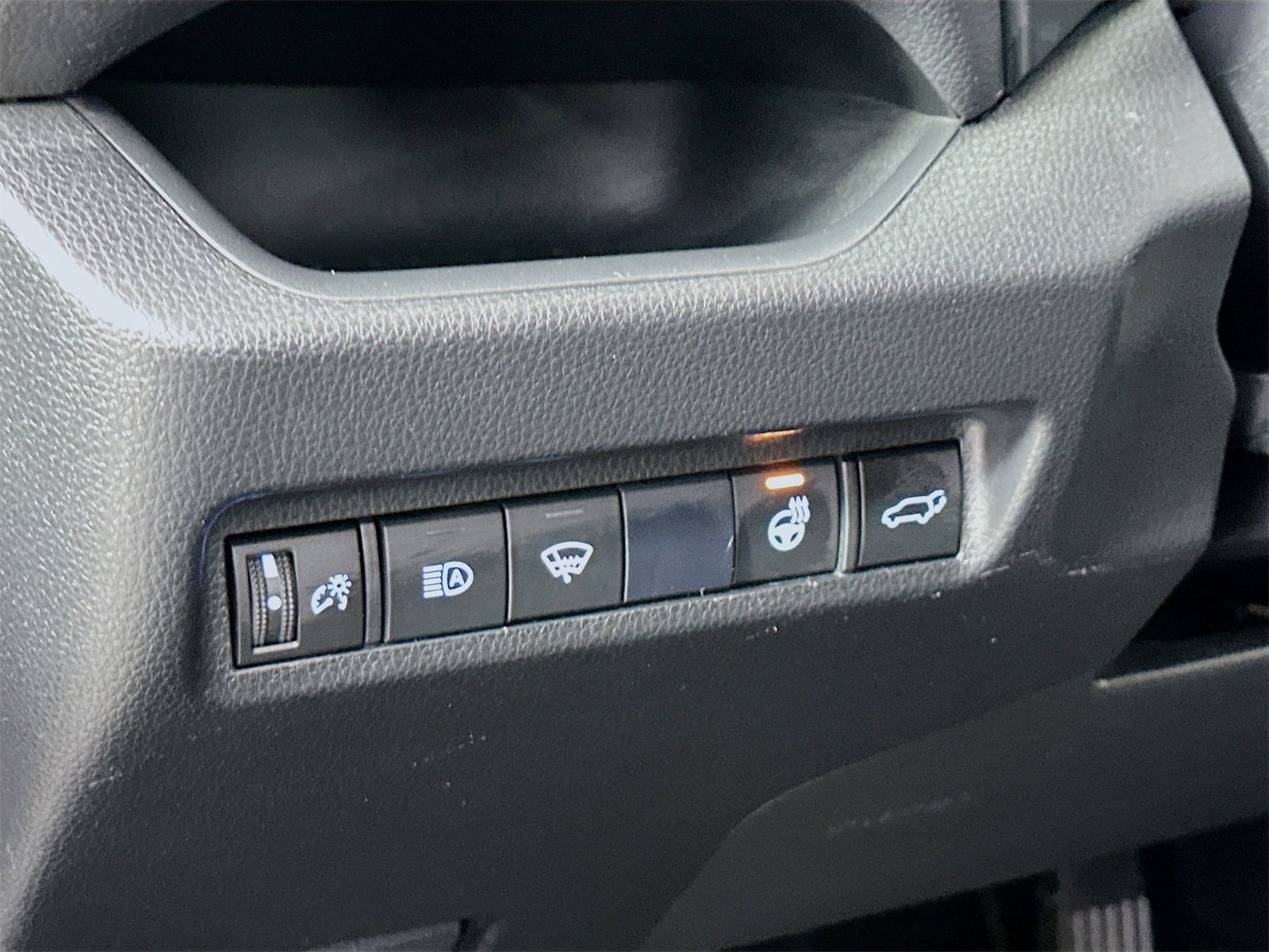 Certified 2020 Toyota RAV4 XLE image 10