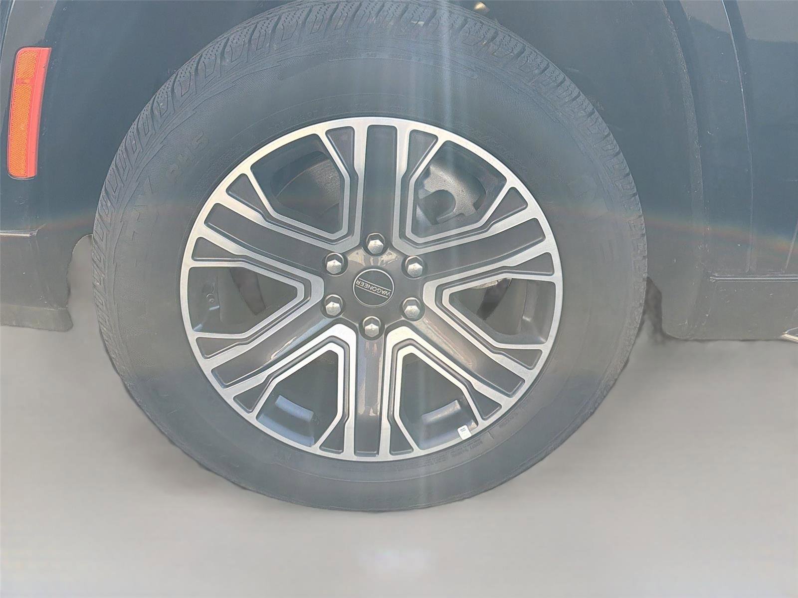 Used 2025 Jeep Wagoneer Series II image 33