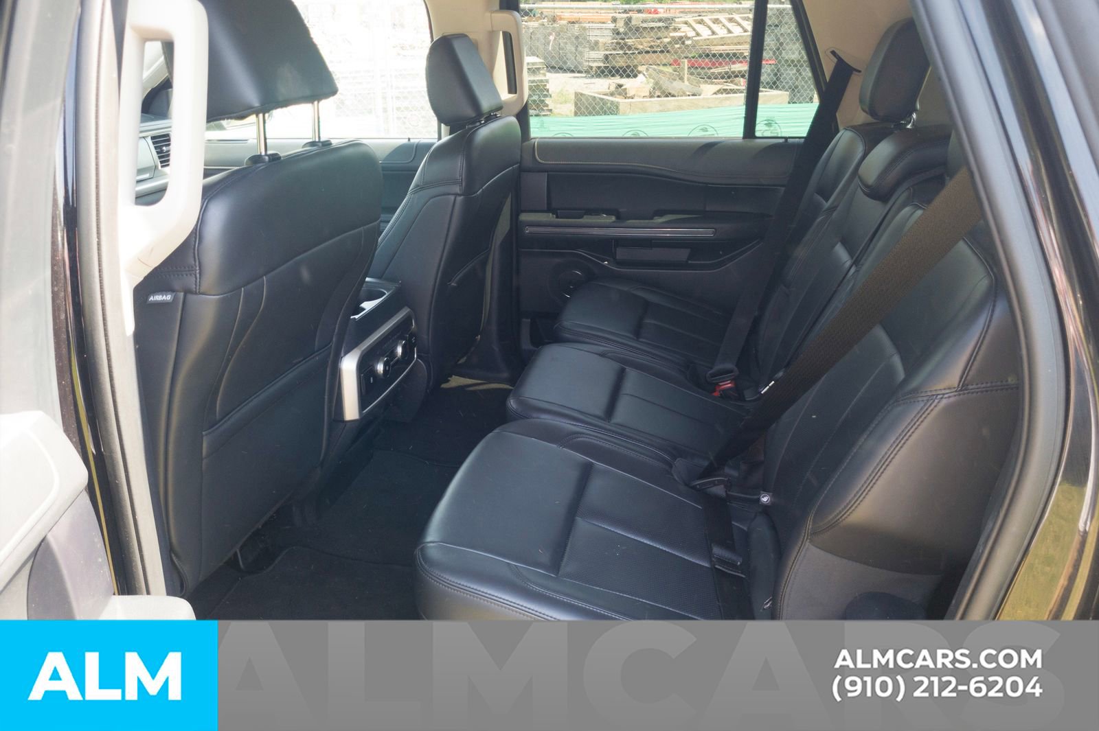 Used 2024 Ford Expedition XLT AWD/4WD image 19