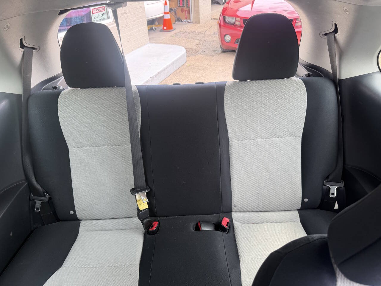Used 2012 Toyota Yaris L FWD image 11