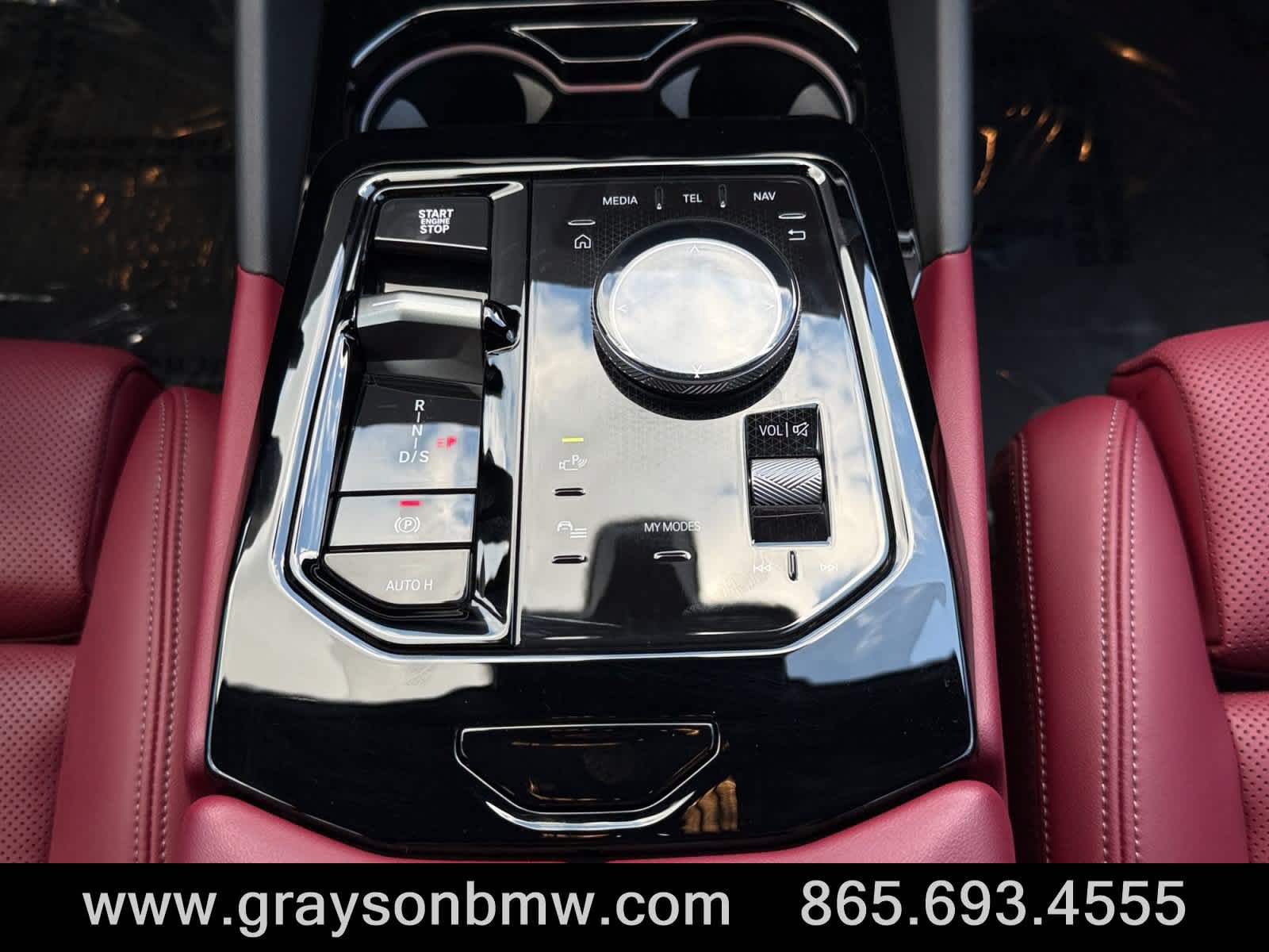 Used 2026 BMW 540i xDrive AWD/4WD image 25