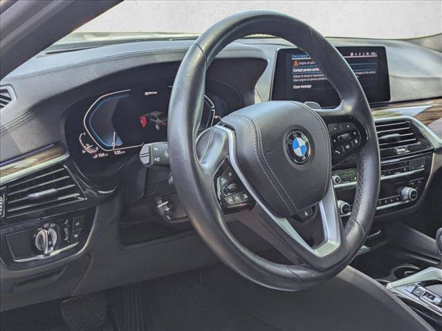 Used 2020 BMW 530e w/ Executive Package RWD image 3