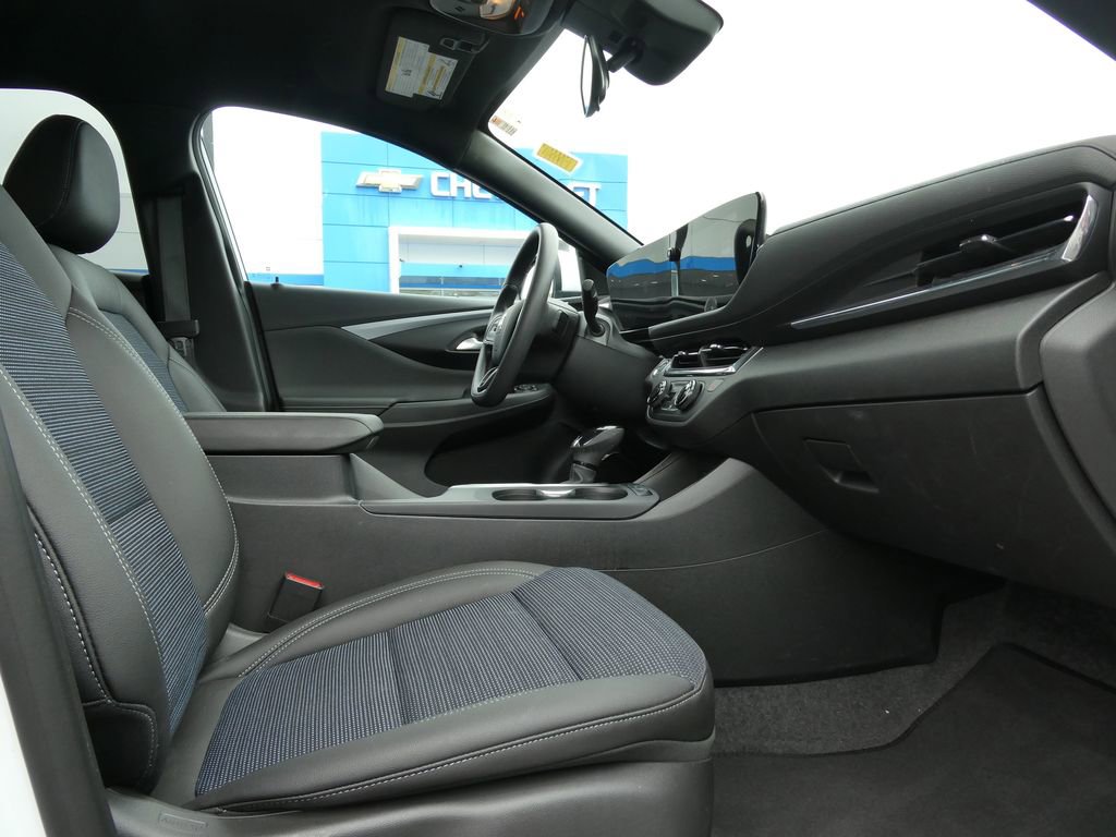 Certified 2025 Buick Envista Preferred FWD image 14