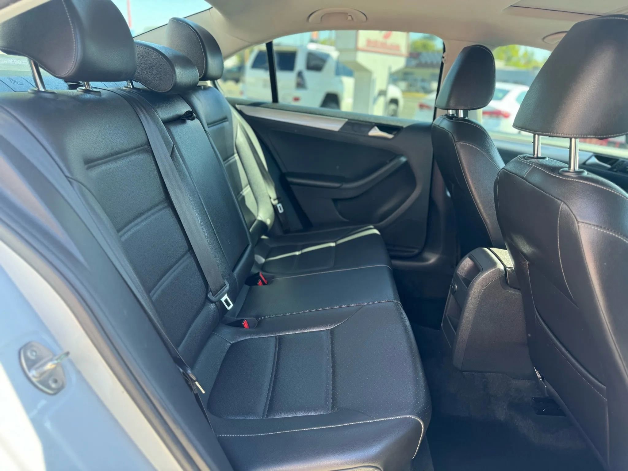 Used 2018 Volkswagen Jetta SE image 11